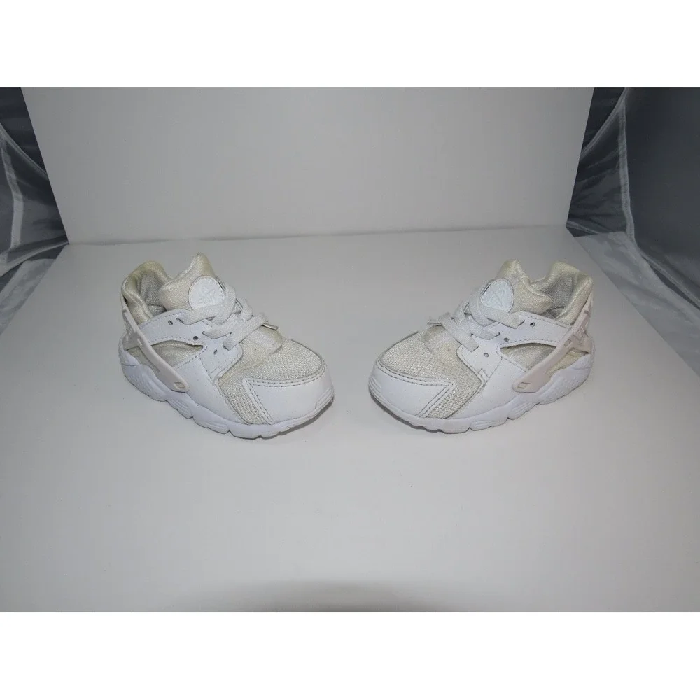 Nike Huarache Baby Sneakers White Size 6C Leather Mesh Comfort‎